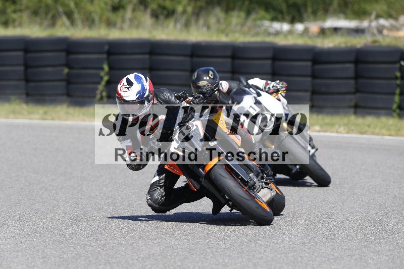 /Archiv-2025/48 25.08.2025 Cornu Master School ADR/rot-rouge/119